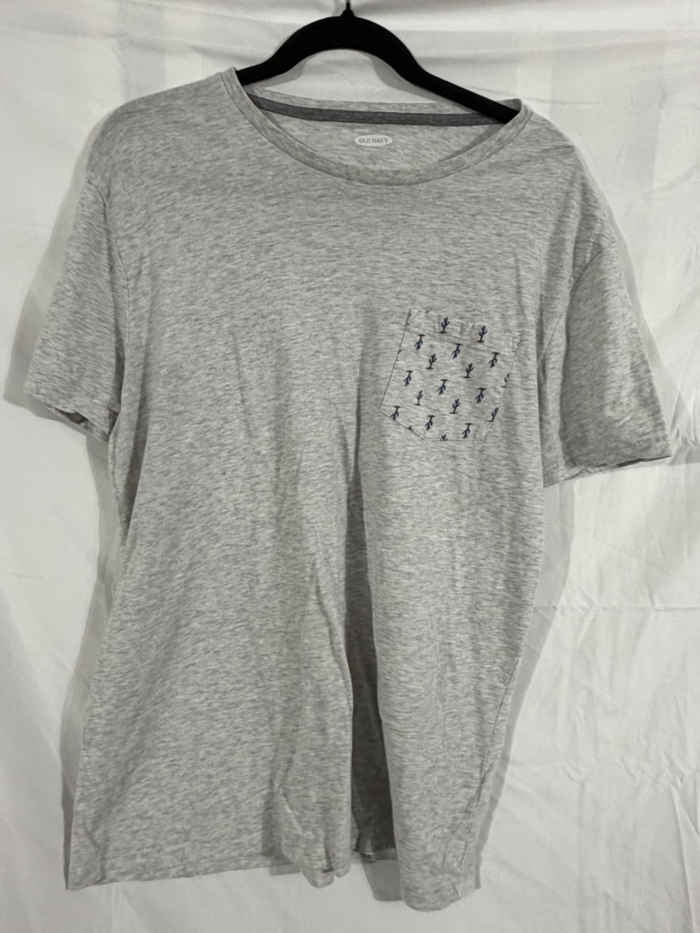 Old Navy Soft-Washed Women's Large Gray Pocket Tee Cactus Print
